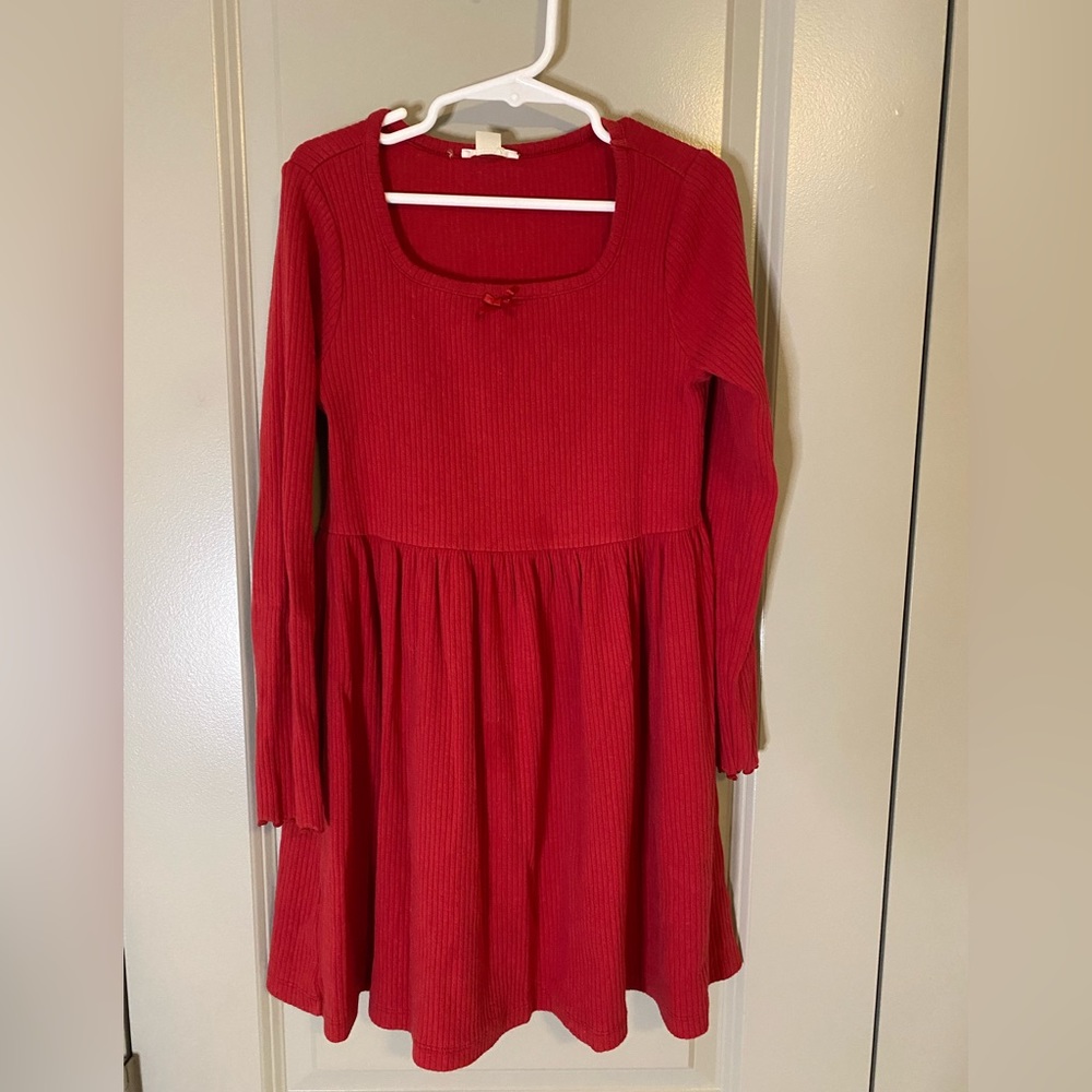 Girls J. Crew dress. Size 7. Red rib knit. Only worn a few times ❤️